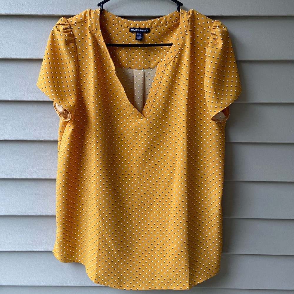 Gently Worn Hilary Radley Cool, Soft, Lightweight Short Sleeve Top w/Polkadots